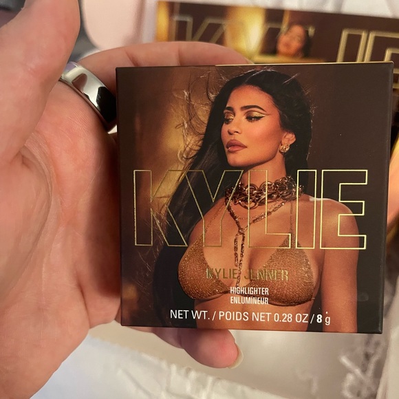 Kylie cosmetics 24th birthday full collection - Picture 7 of 8